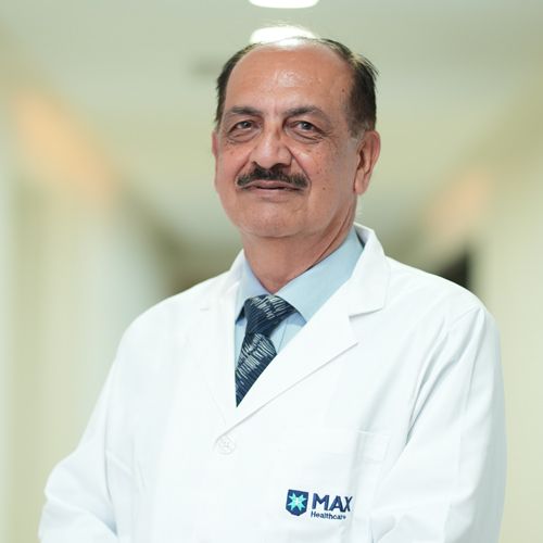 Dr. Manoj Luthra's Image