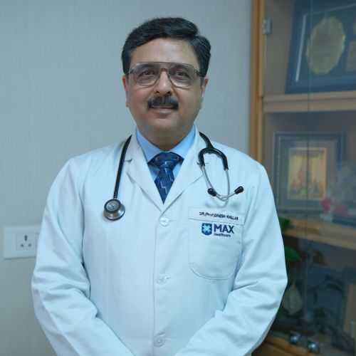 Dr. Dinesh Khullar's Image